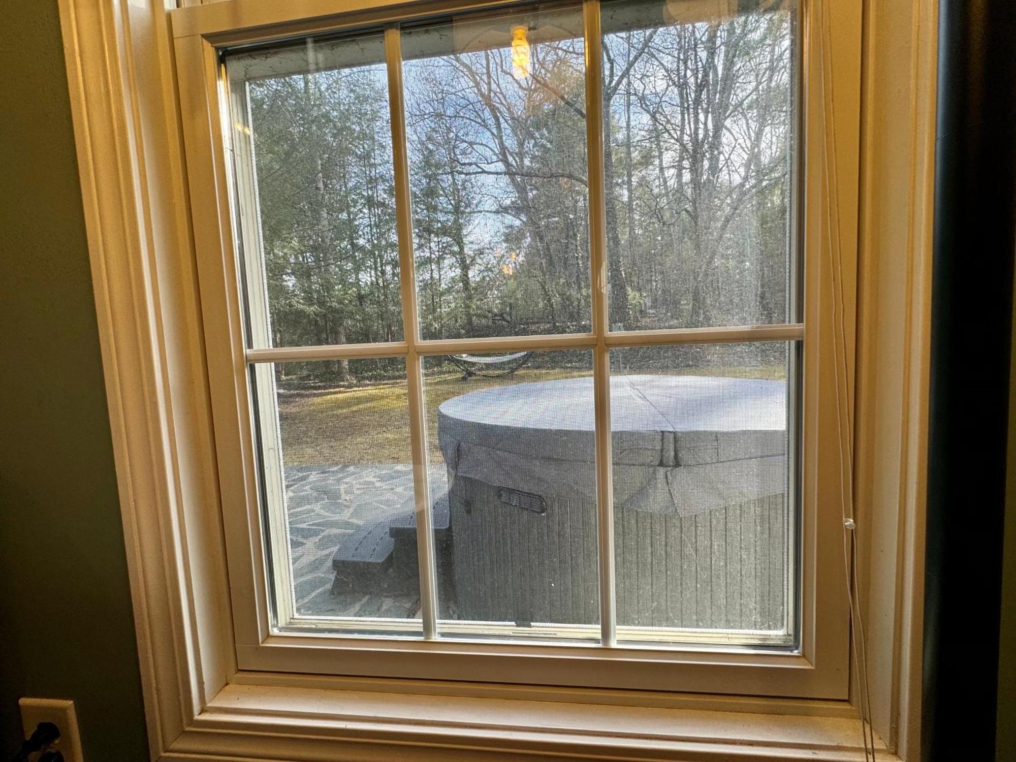 Holiday home Cozy Getaway W Hottub 8 Min From Downtown! *